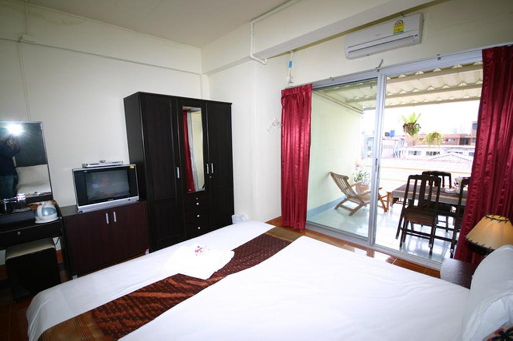 2Gether Guesthouse Karon Bilik gambar