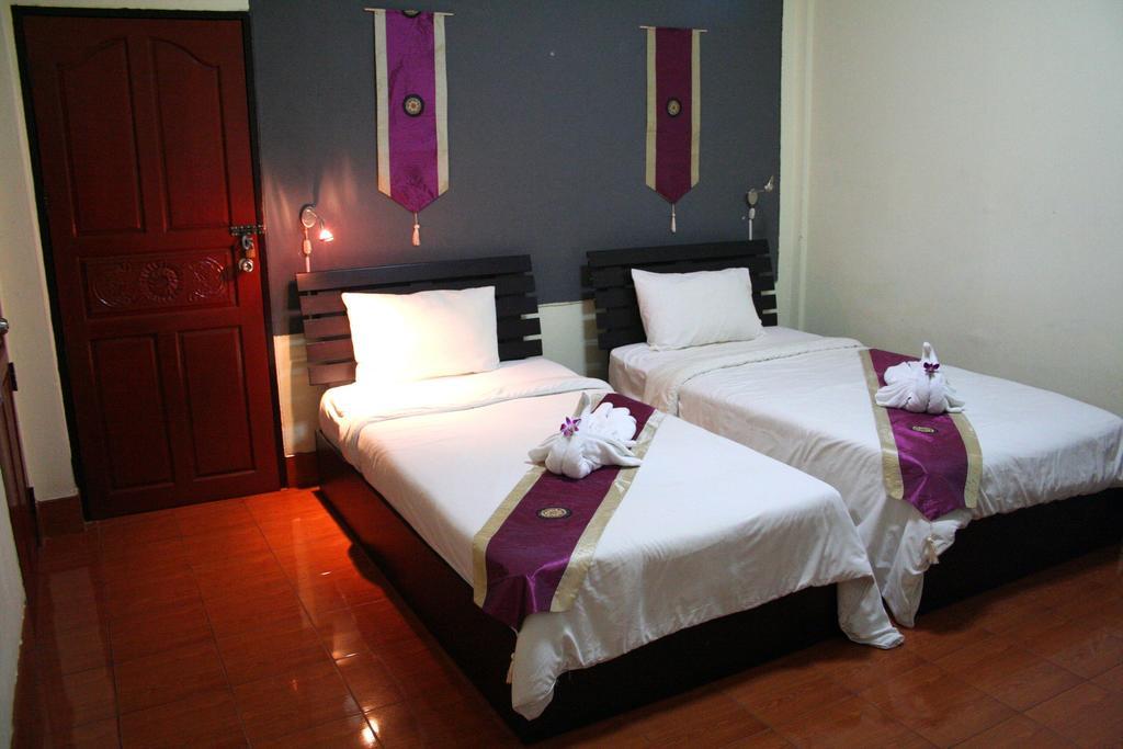 2Gether Guesthouse Karon Bilik gambar