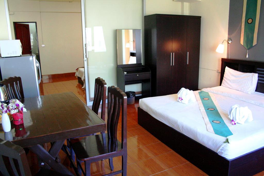 2Gether Guesthouse Karon Bilik gambar